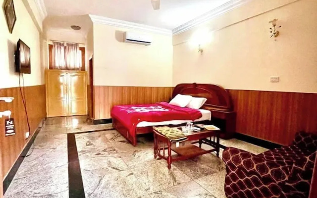 Hotel shaheen International