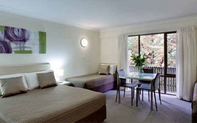 ibis Styles Canberra Tall Trees