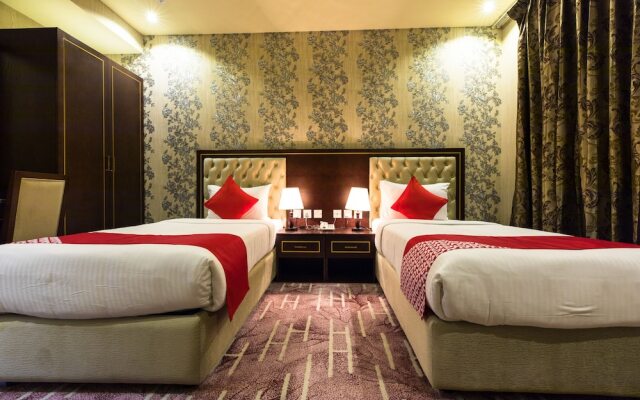 Voyage Hotel