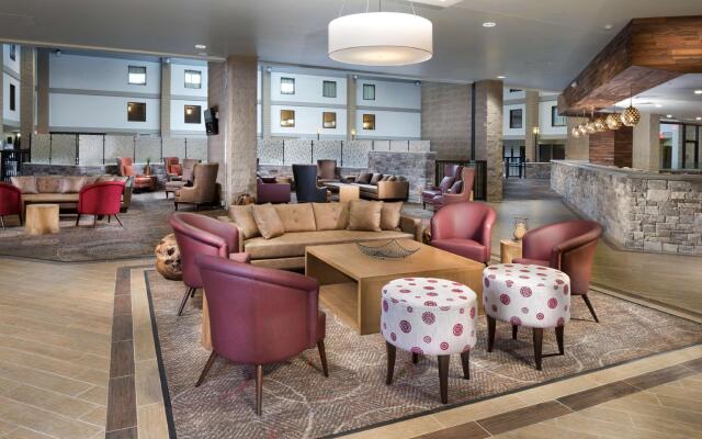 DoubleTree by Hilton Hotel Lawrence