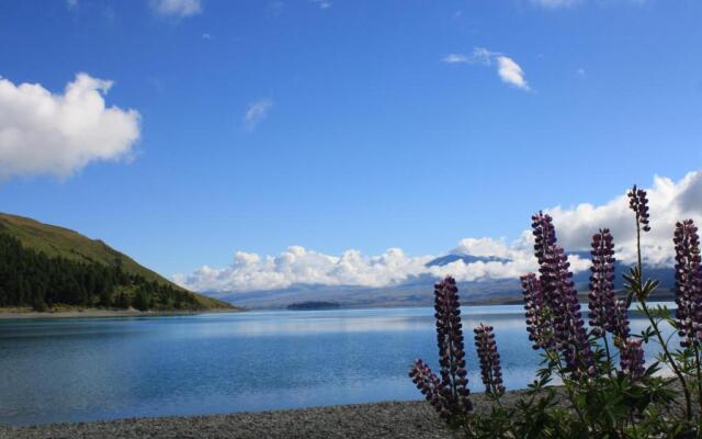 Lakefront Lodge Backpackers