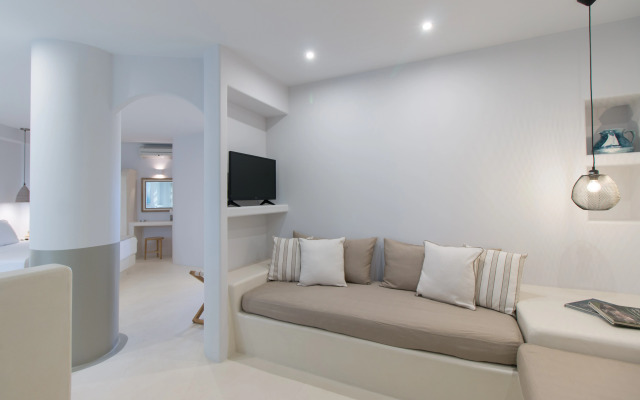 Finikas Hotel