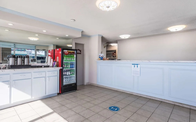 Happy Stay Inn Madisonville I-69 By OYO