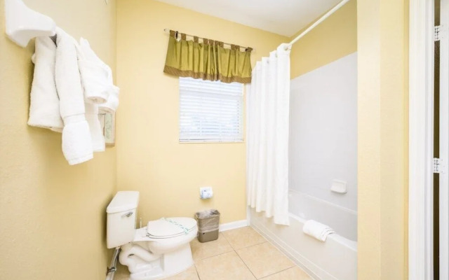 Beautiful Deluxe Condo, Vista Cay - 3015