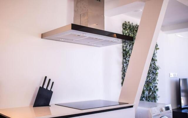 Exceptional 3 Bedroom Serviced Apartment 83m2 -NB304E-