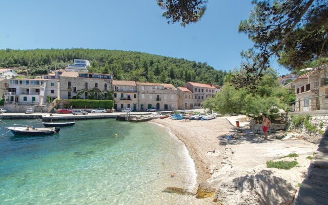 Nice Home in Prigradica With Wifi and 1 Bedrooms