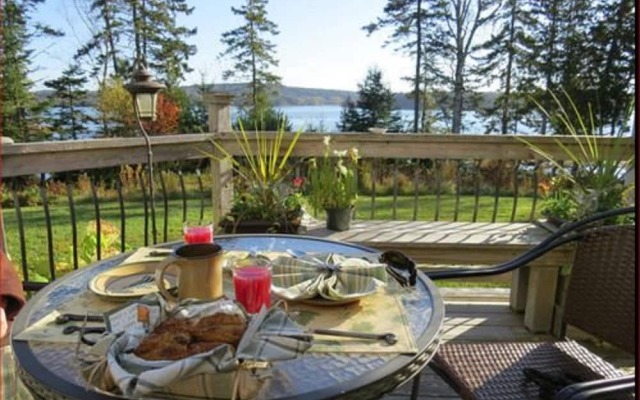 Three Pines Bed and Breakfast