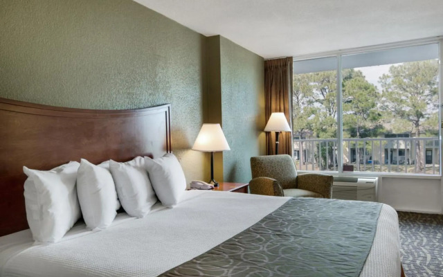 Baymont by Wyndham Panama City Beach