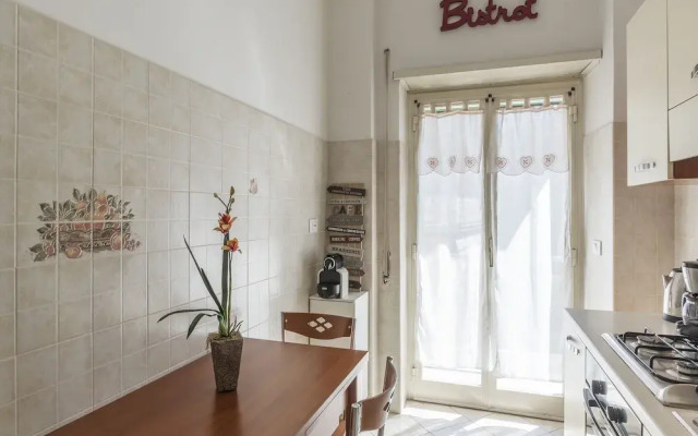Aurelio Apartment Near the MM Ubaldi