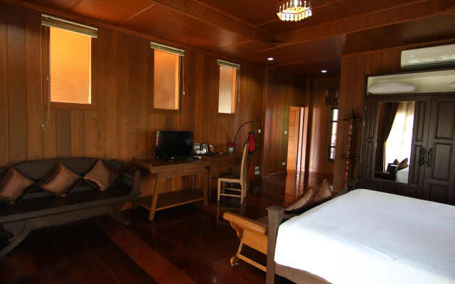 Little Teak Home Stay