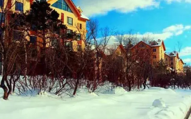 Changbaishan Spa Travel Motel