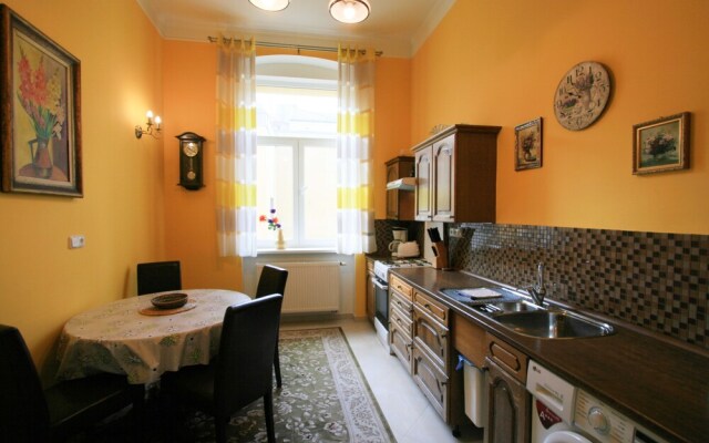 Apartment No. 20 Jaltská 3
