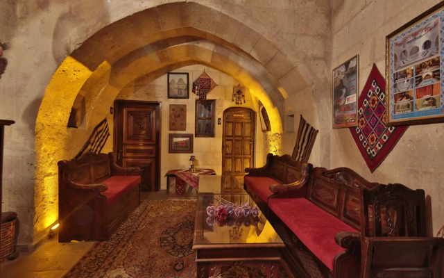 Travel Inn Cave Hotel
