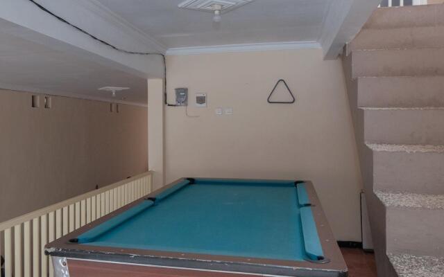 OYO 1692 Villa Akbar 3