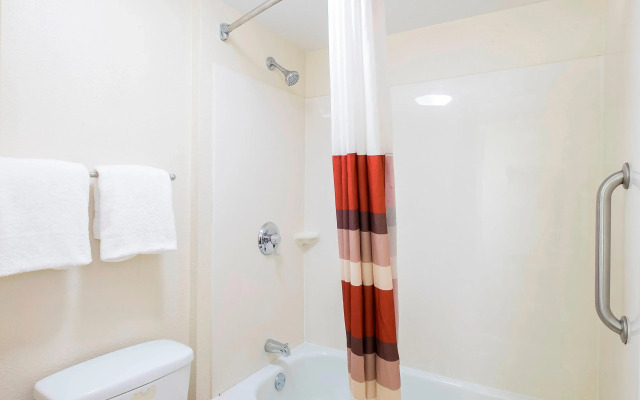 Red Roof Inn Edison
