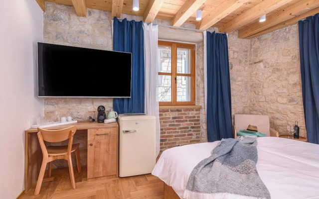 Oleander Center Suites