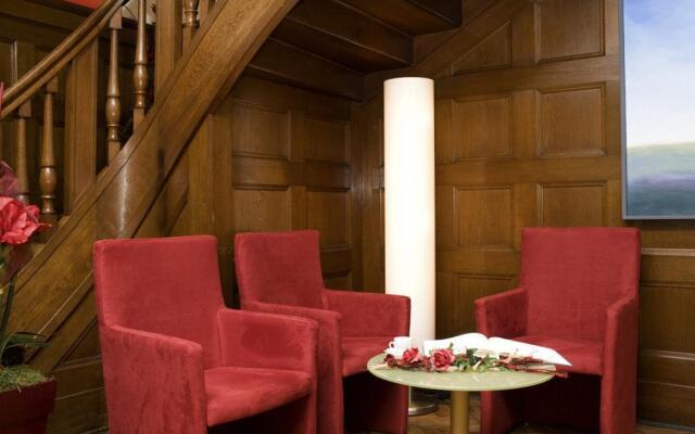 Maris Hotel