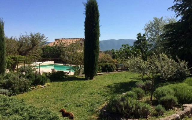 Splendid Villa in Viens with Swimming Pool