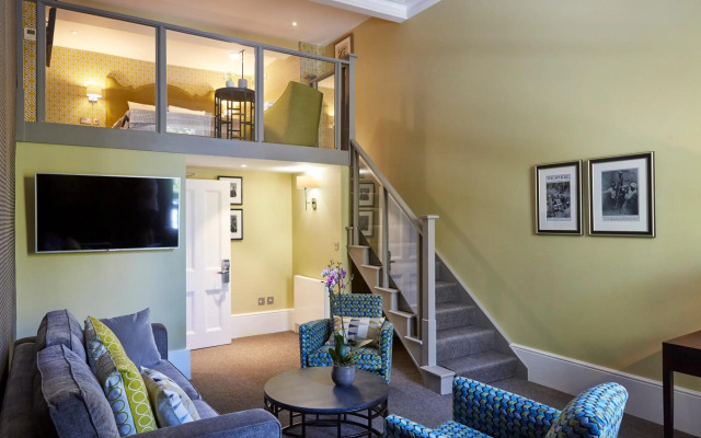 54 Queens Gate Hotel