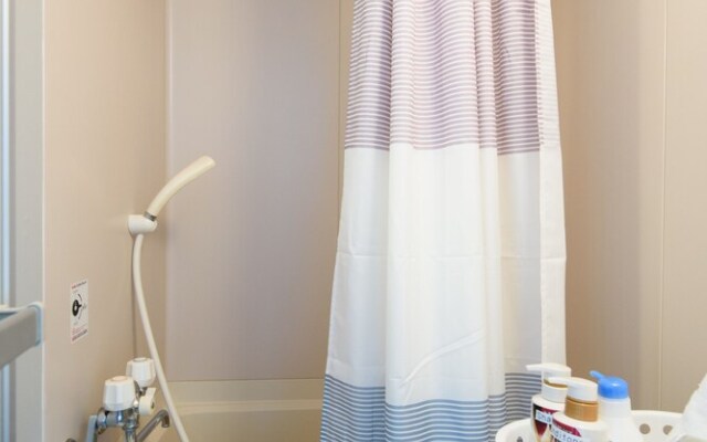 Grandeur South Room102201