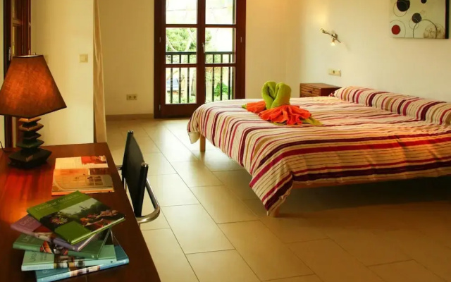 House in S'illot Near Sandy Beach