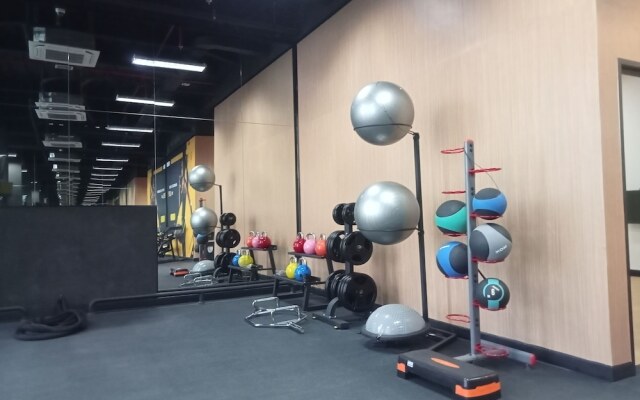 Exclusive And Homey 3Br Loft At Kingland Avenue Apartment