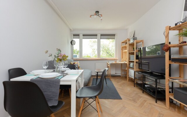 Apartment Retro Warsaw by Renters