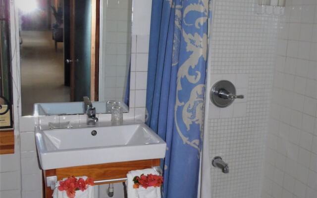 Mynt Retreat Bed and Breakfast