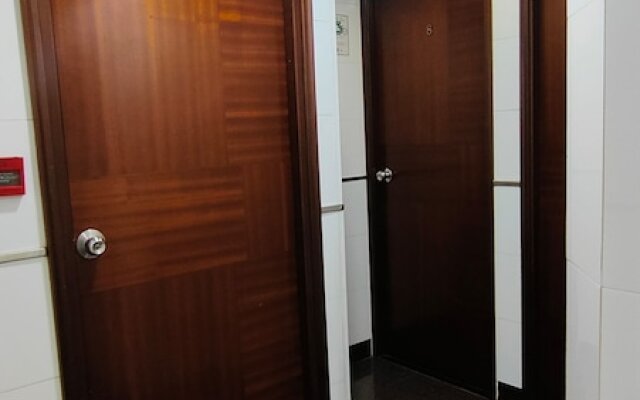 Four Seasons Hostel