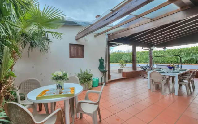 Villa Oasi With Private Pool