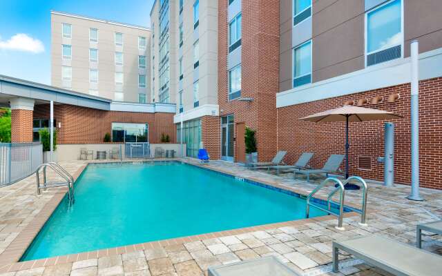 Hampton Inn & Suites Tallahassee Capitol - University