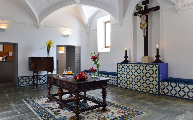 Pousada Convento de Arraiolos - Historic Hotel