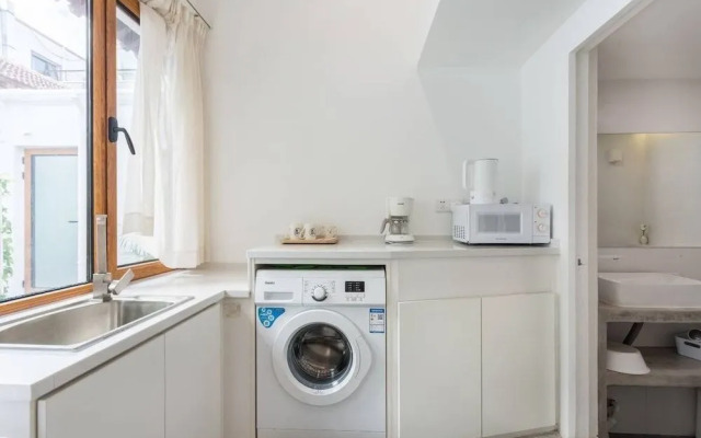 Yichao Yard Inn Hutong