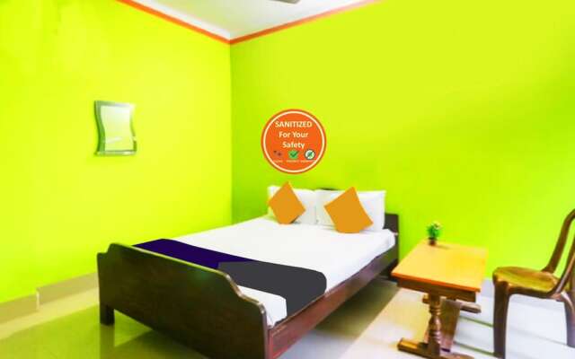 Goroomgo Sun Plaza Lodge Konark