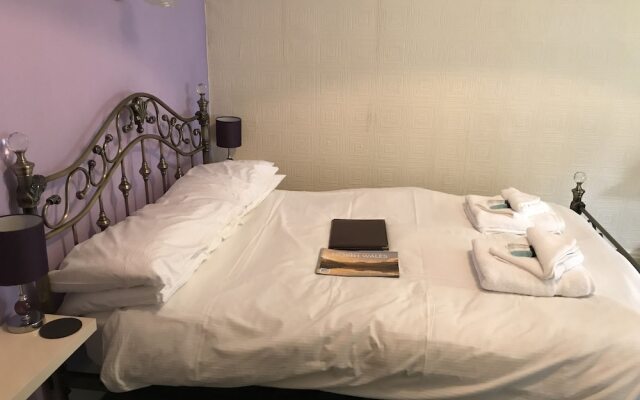 Isallt Guest House