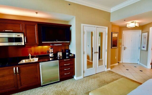 Abz Signature Deluxe Suites