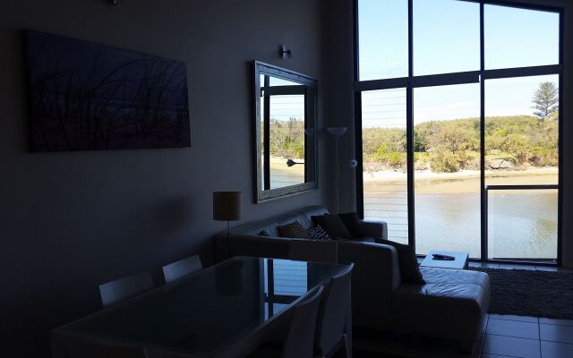 Sunrise Cove Holiday Apartments