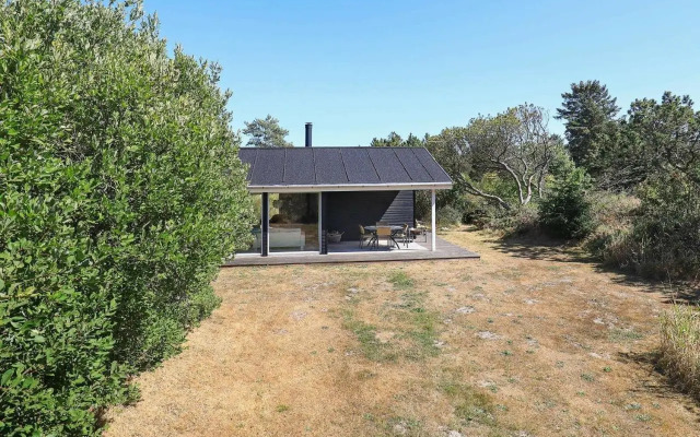 8 person holiday home in Ålbæk