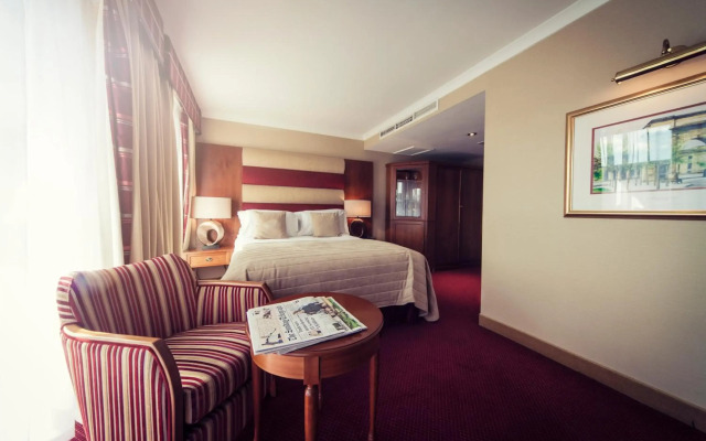 Carlton George Hotel