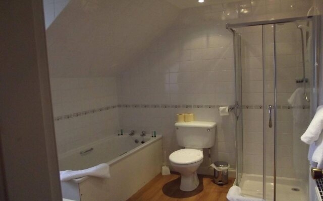 The Lauderdale Hotel Ltd
