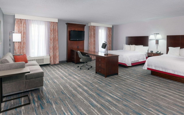 Hampton Inn & Suites Orlando Airport @ Gateway Village