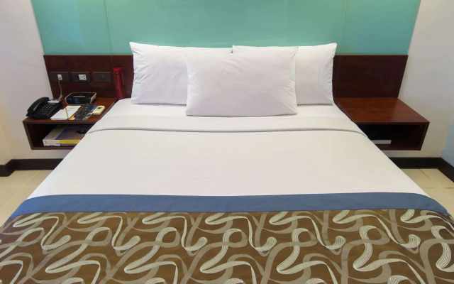 Microtel by Wyndham Mall of Asia