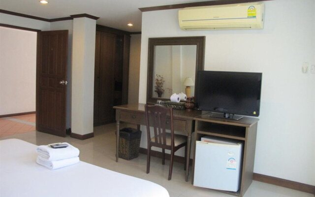 OYO 285 The Modern Place