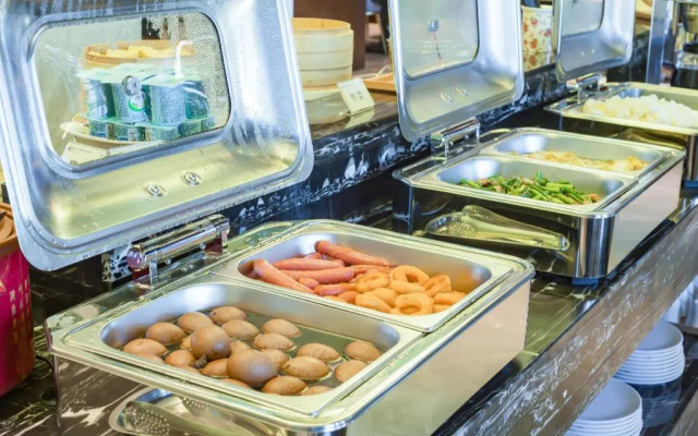 Rezen Dong Hotel (Changchun International Convention and Exhibition Center)