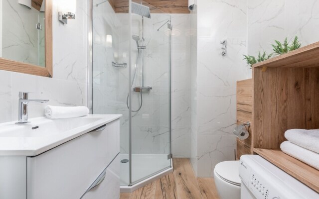 Amber Estate III Apartments by Renters