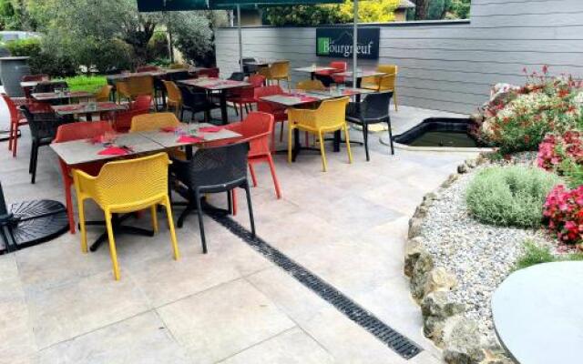 Hotel Restaurant Le Bourgneuf