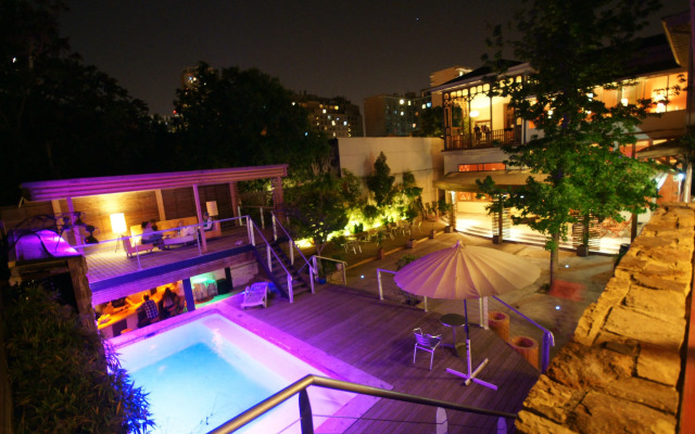 Happy House Hostel