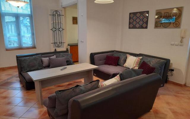 Authentic Belgrade Centre - Apartments Ethnica