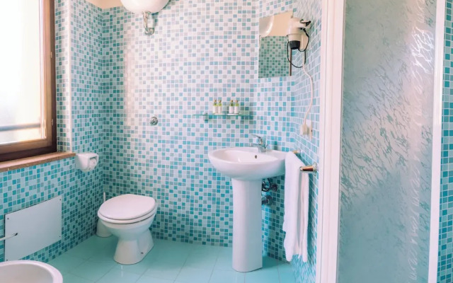 Hotel with swimming pool in Arbus