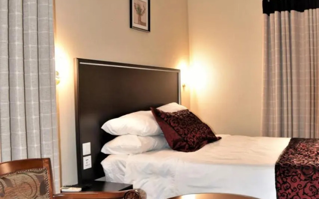 Mlambe Lodges Area 12